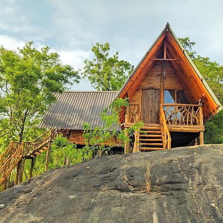 Wooden Cabana Sigiriya Luaran gambar