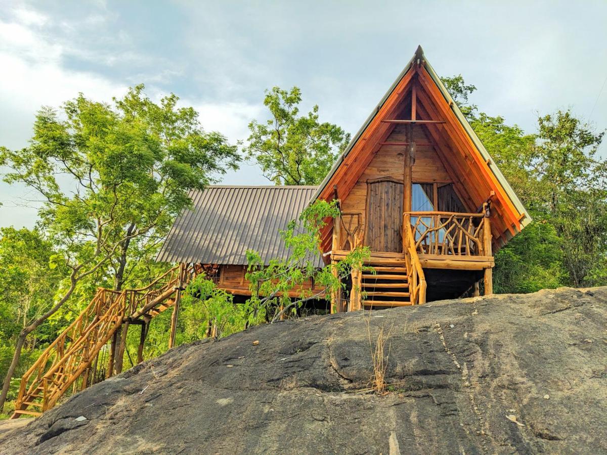 Wooden Cabana Sigiriya Luaran gambar