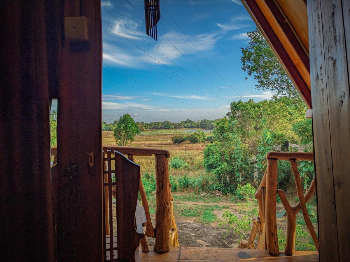 Wooden Cabana Sigiriya Luaran gambar